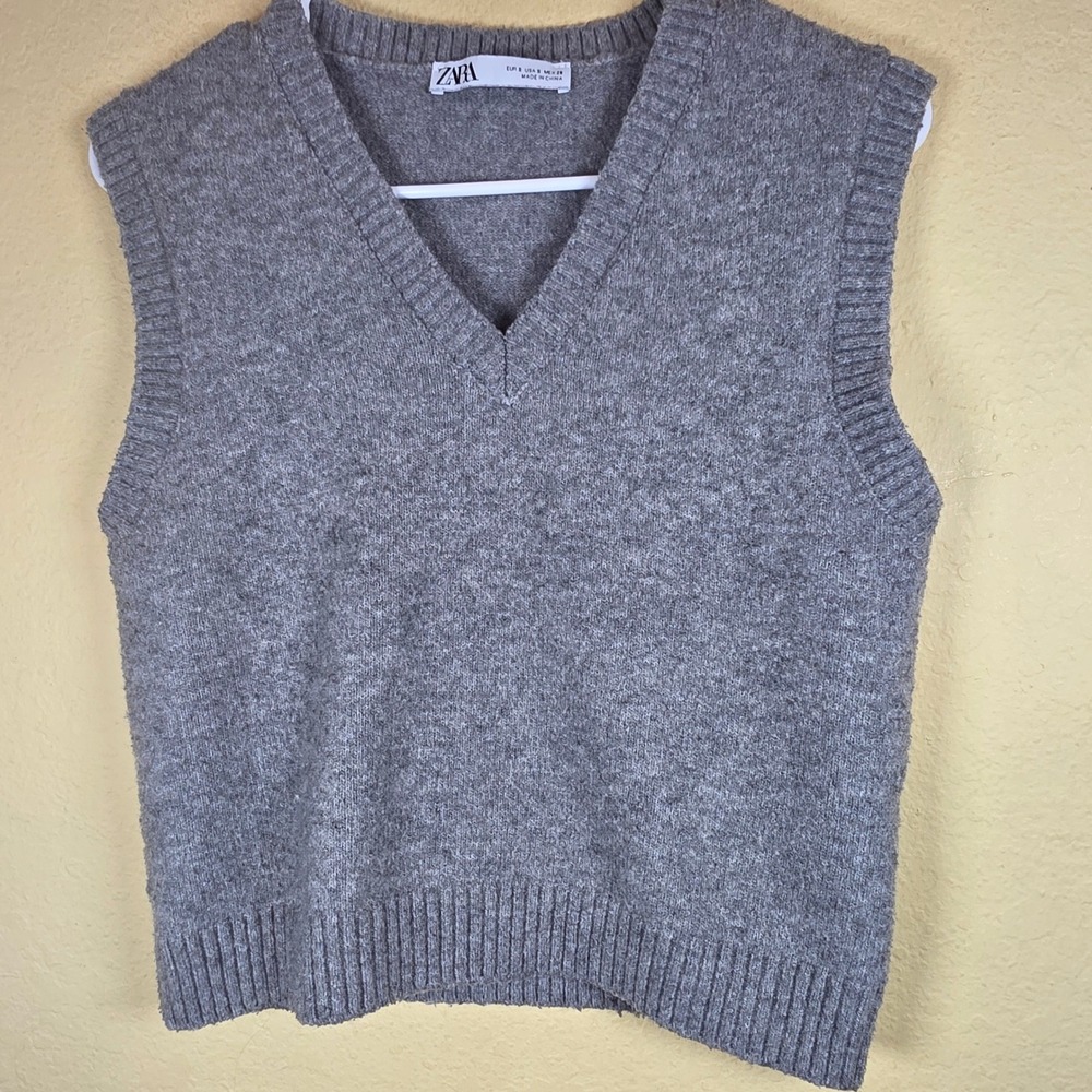 Zara Womens solid Grey preppy V-Neck wool blend Sweater Vest Size S Ribbed Trim
